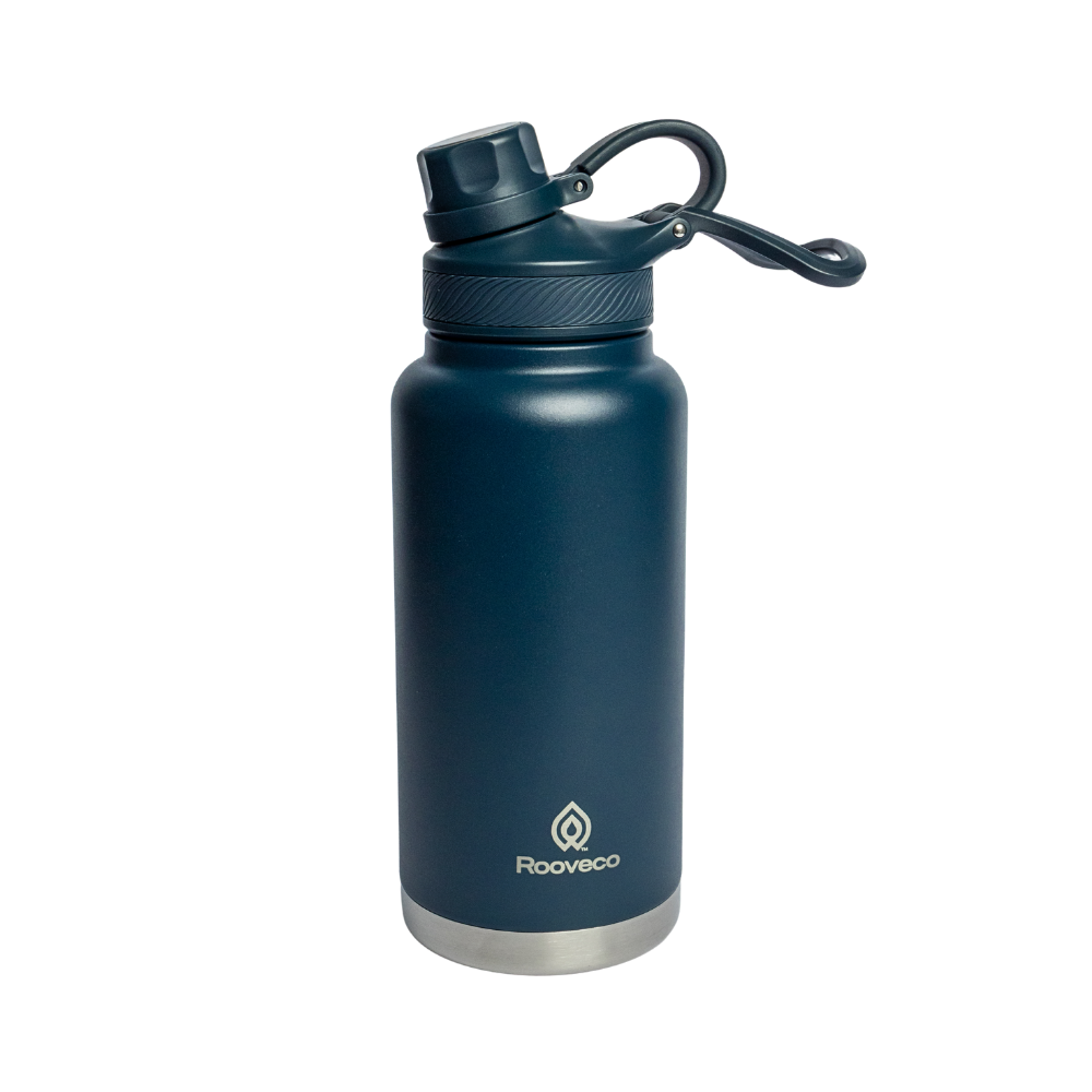 Rooveco Titan Flask – Navy – Angled view on transparent background